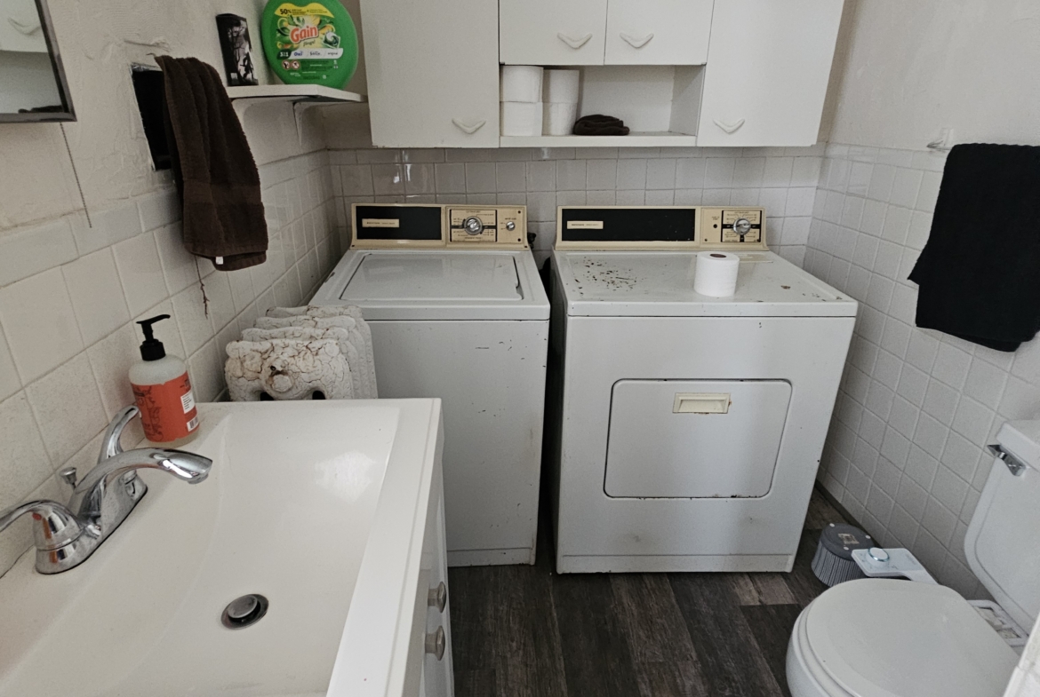 507 N Elson-Apt 1