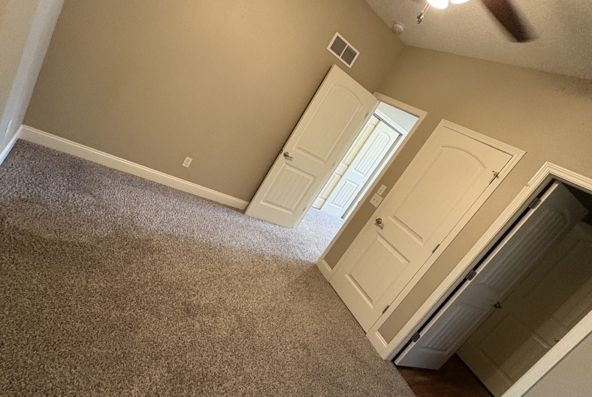 802 W Normal