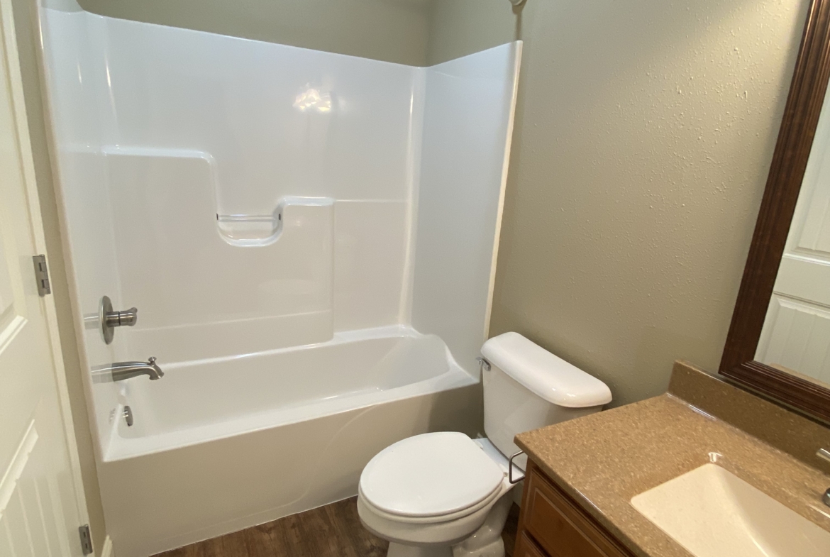 802 W Normal