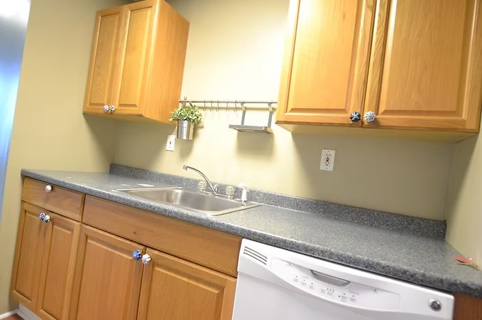 106 W McPherson- Apt A