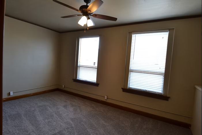 106 W McPherson- Apt A