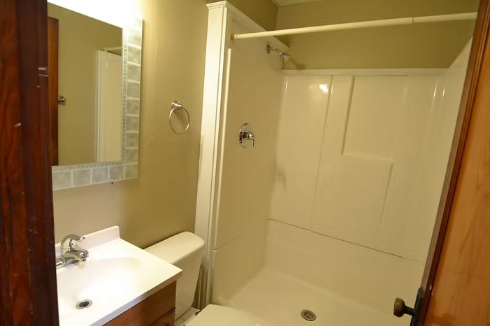106 W McPherson- Apt A