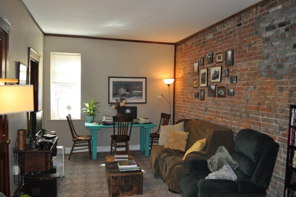 106 W McPherson- Apt A