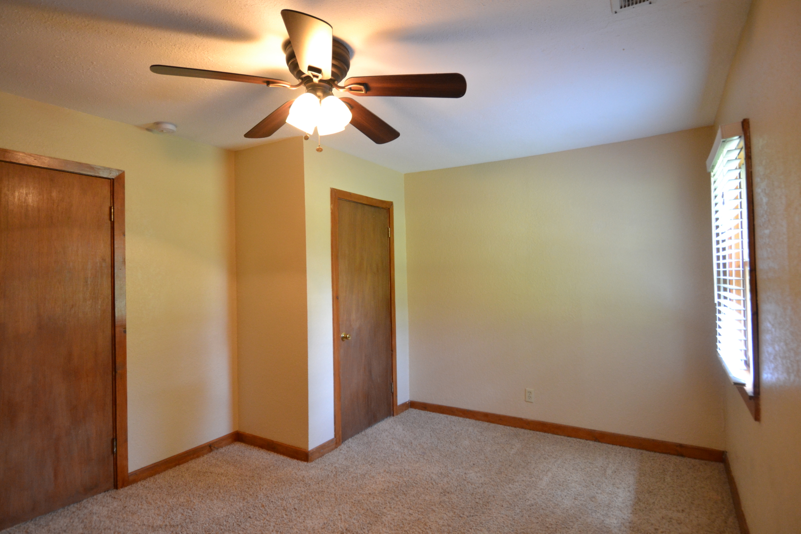 1003 N Elson