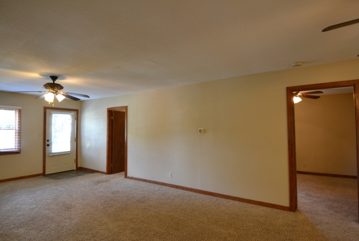 1003 N Elson