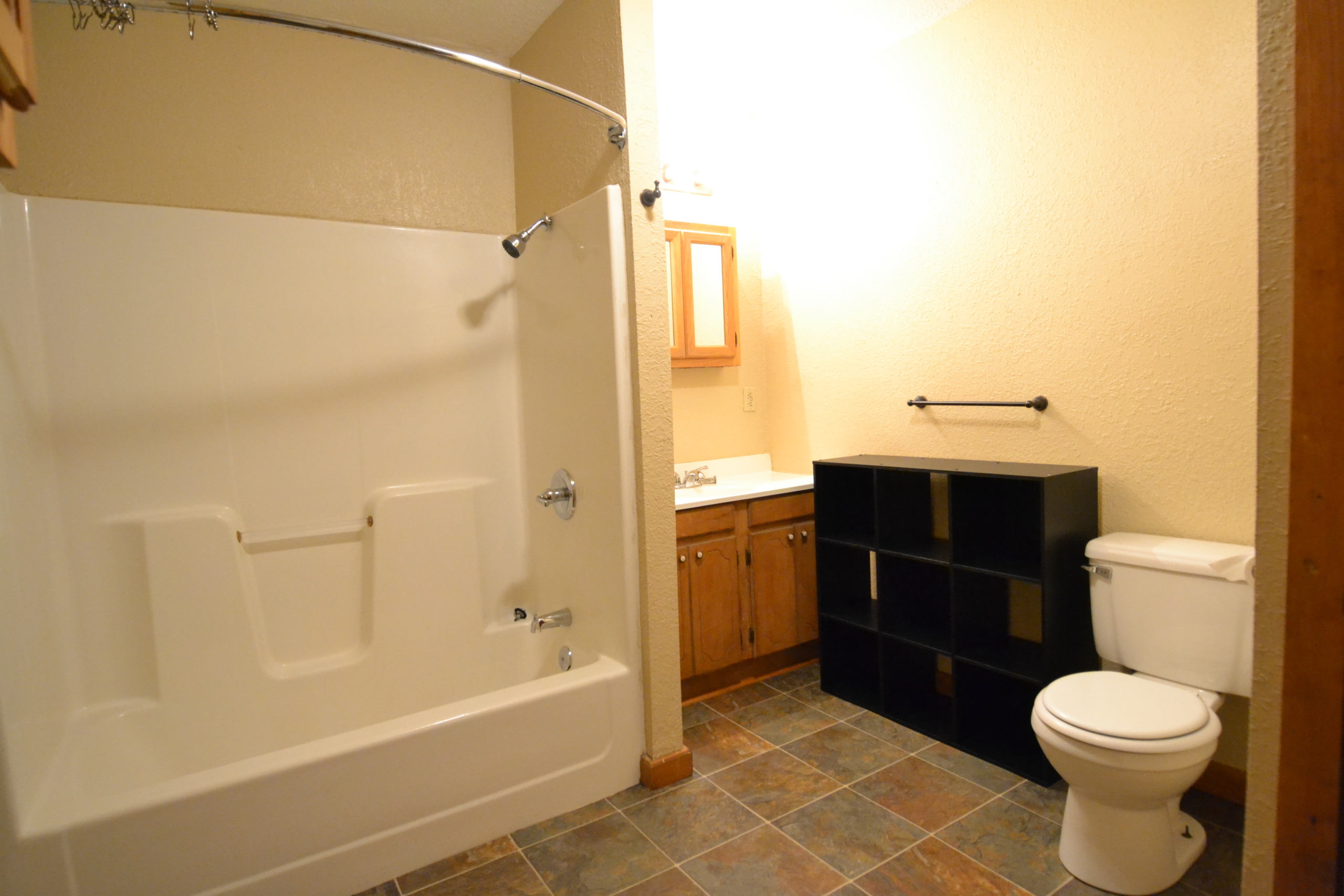 1003 N Elson