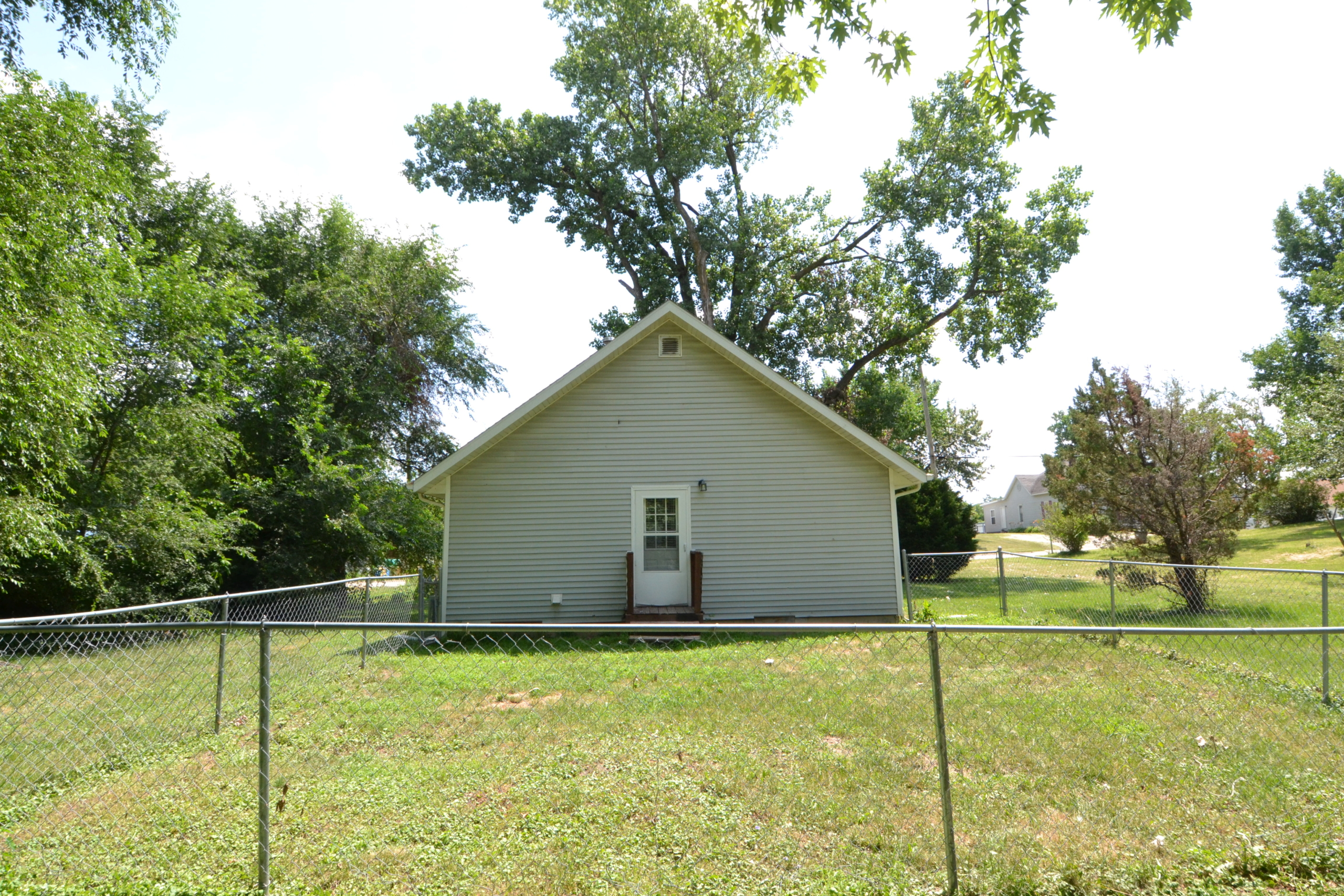 1003 N Elson