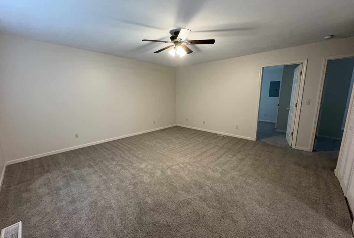 711 S Sheridan- Apt 2