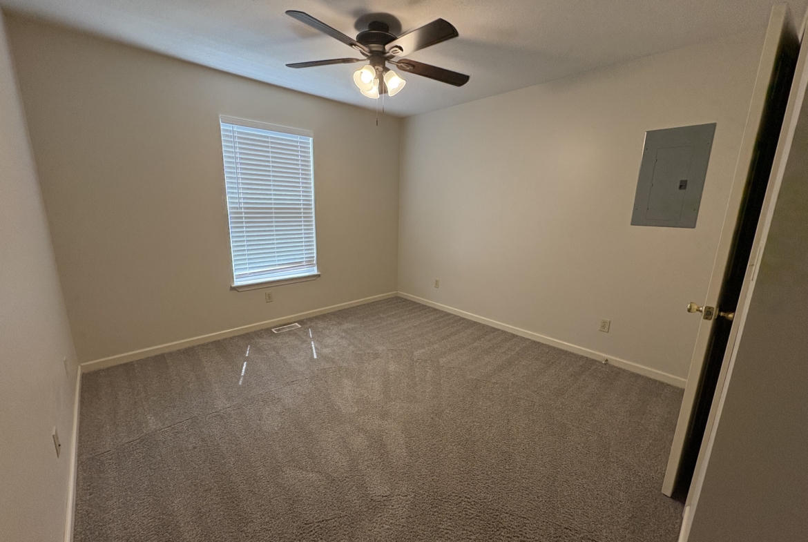 711 S Sheridan- Apt 2