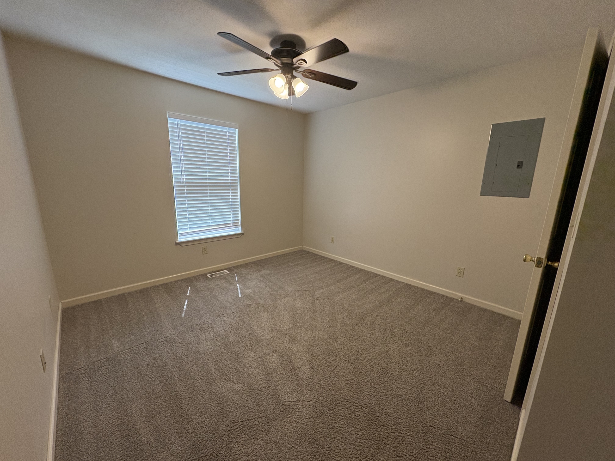 711 S Sheridan- Apt 2