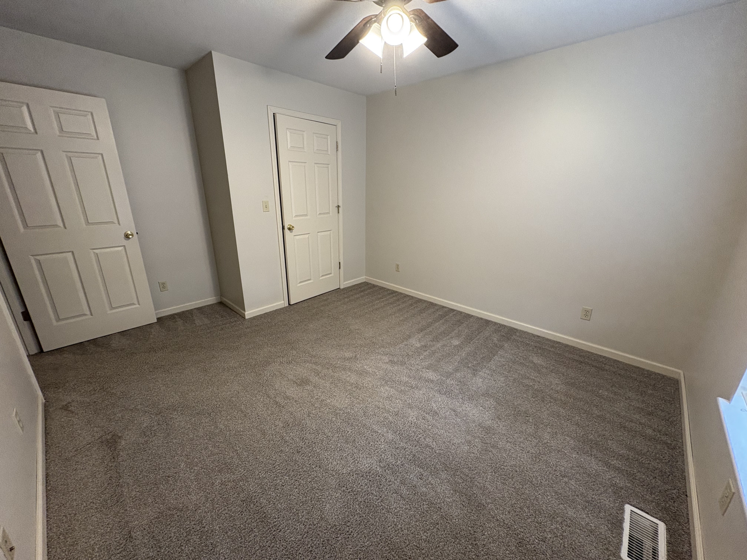 711 S Sheridan- Apt 2